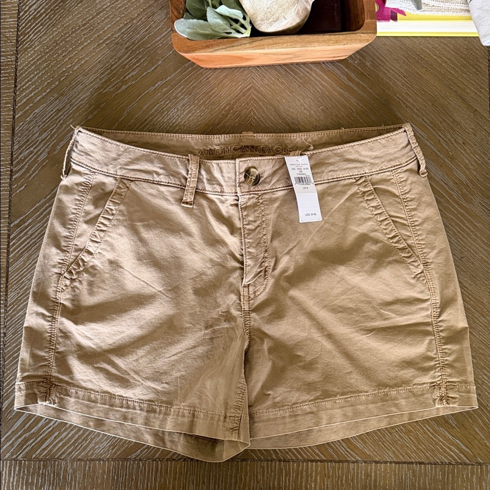 American Eagle Outfitters khaki Women's Mid-Rise Shorts Size 8